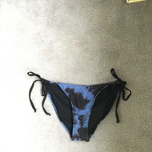 Tye-dye bathing suit bottoms